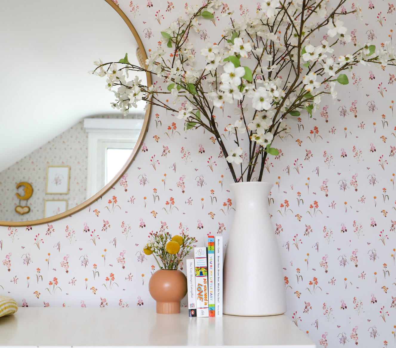 Image of Petite Garden in White wallpaper