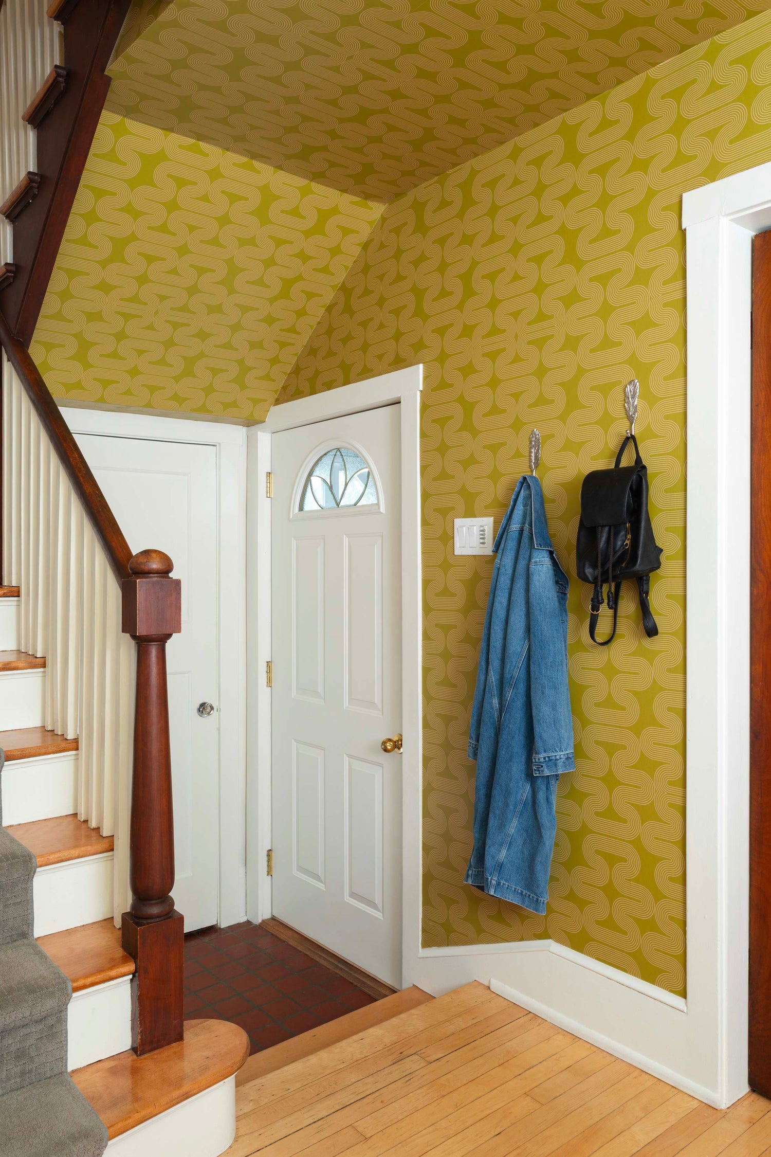 Entry / Hall