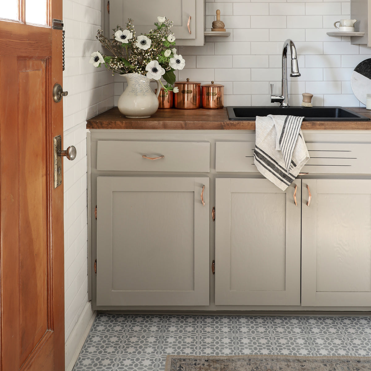 Kitchen decorated with Stepping Stone Tile Decals Tile/Flooring in Grey