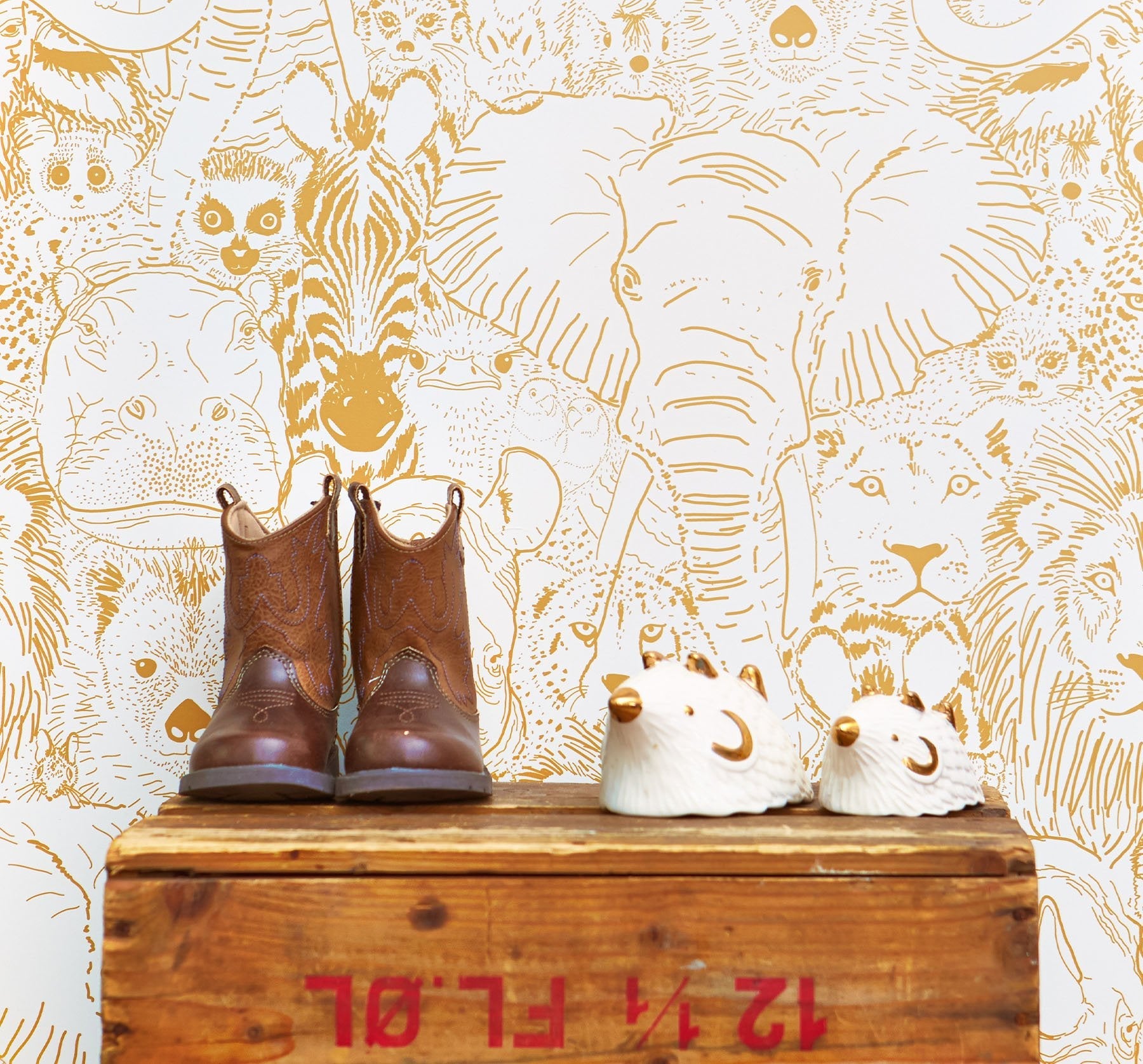 Image of Wild Thing in Gold and Cream Wallpaper