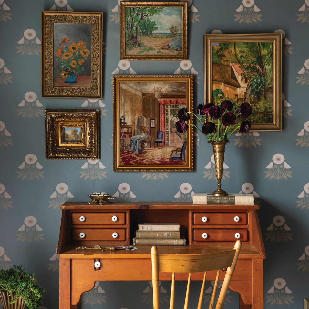 Blooming Poppies Wallpaper in Blue/Cream, image 5