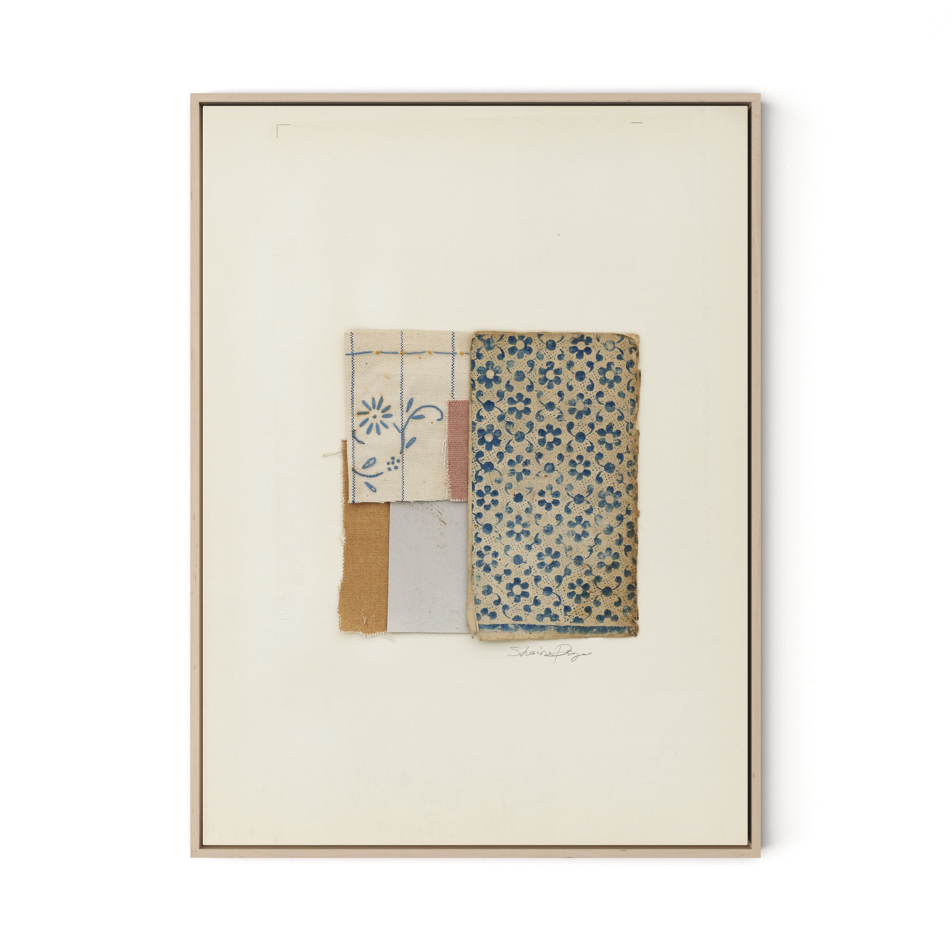 Marguerite Bleue Canvas Floater Framed / 24 x 32 in / Natural Maple