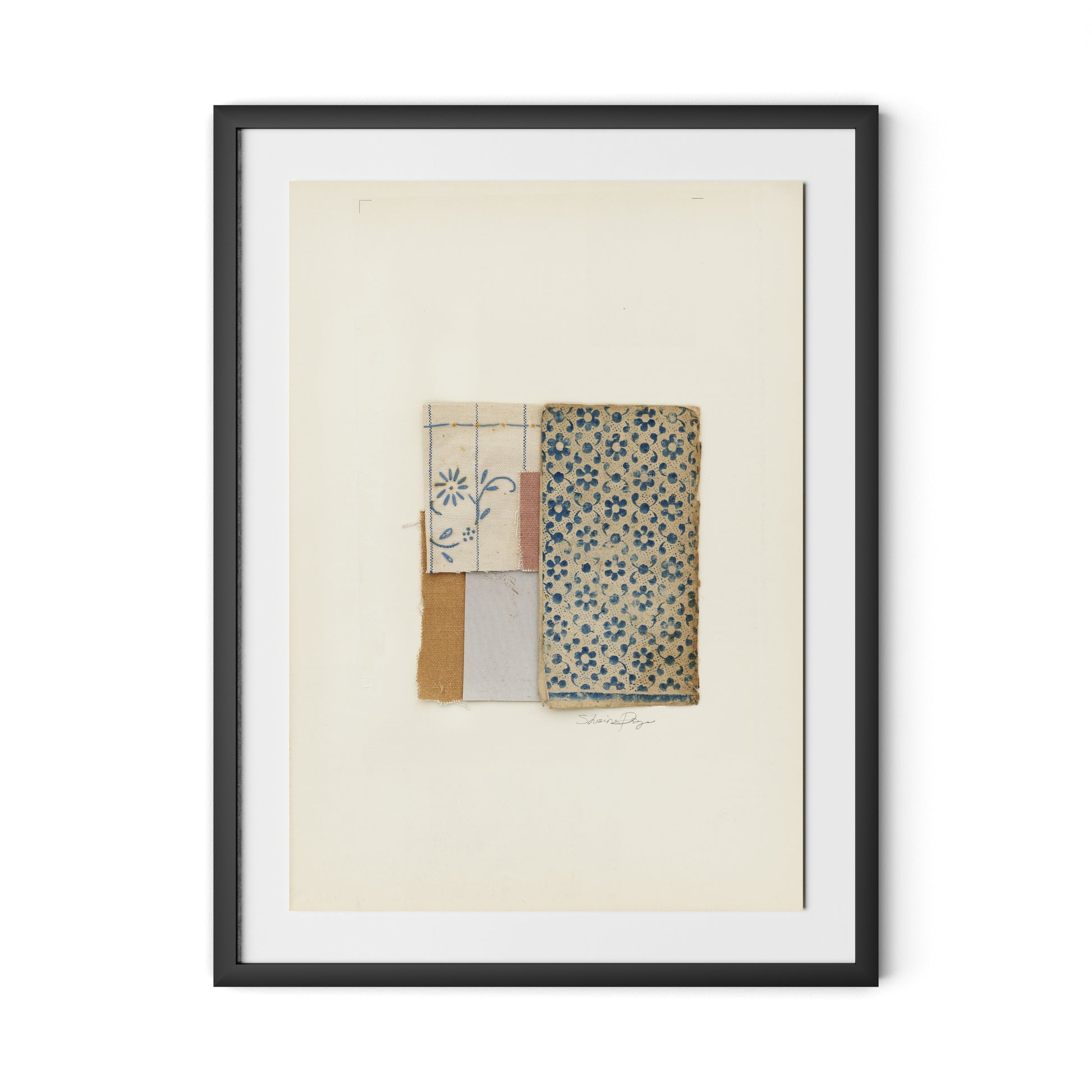 Marguerite Bleue Framed Paper / 24 x 32 in / Black