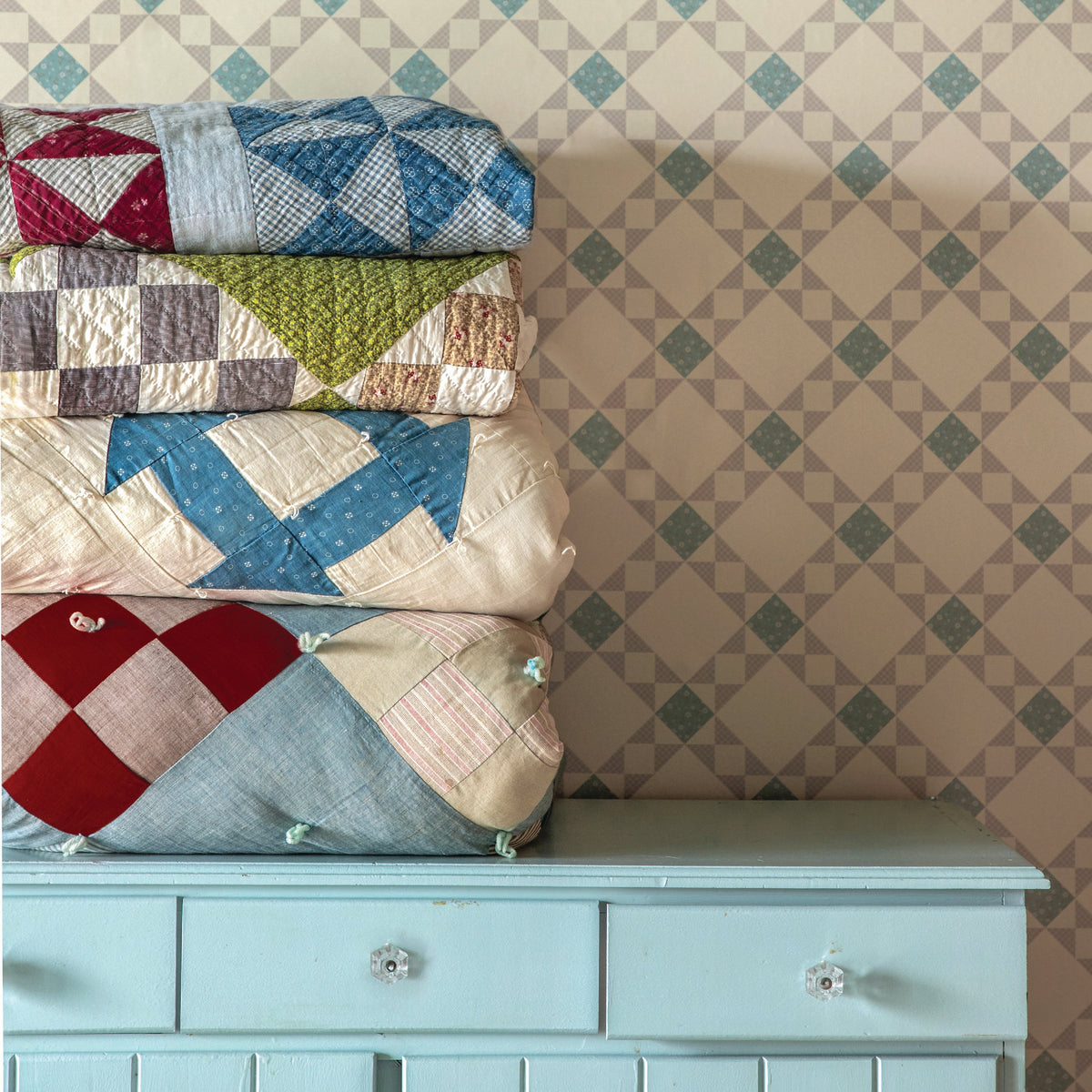 Country Quilt Wallpaper in Tan/Blue