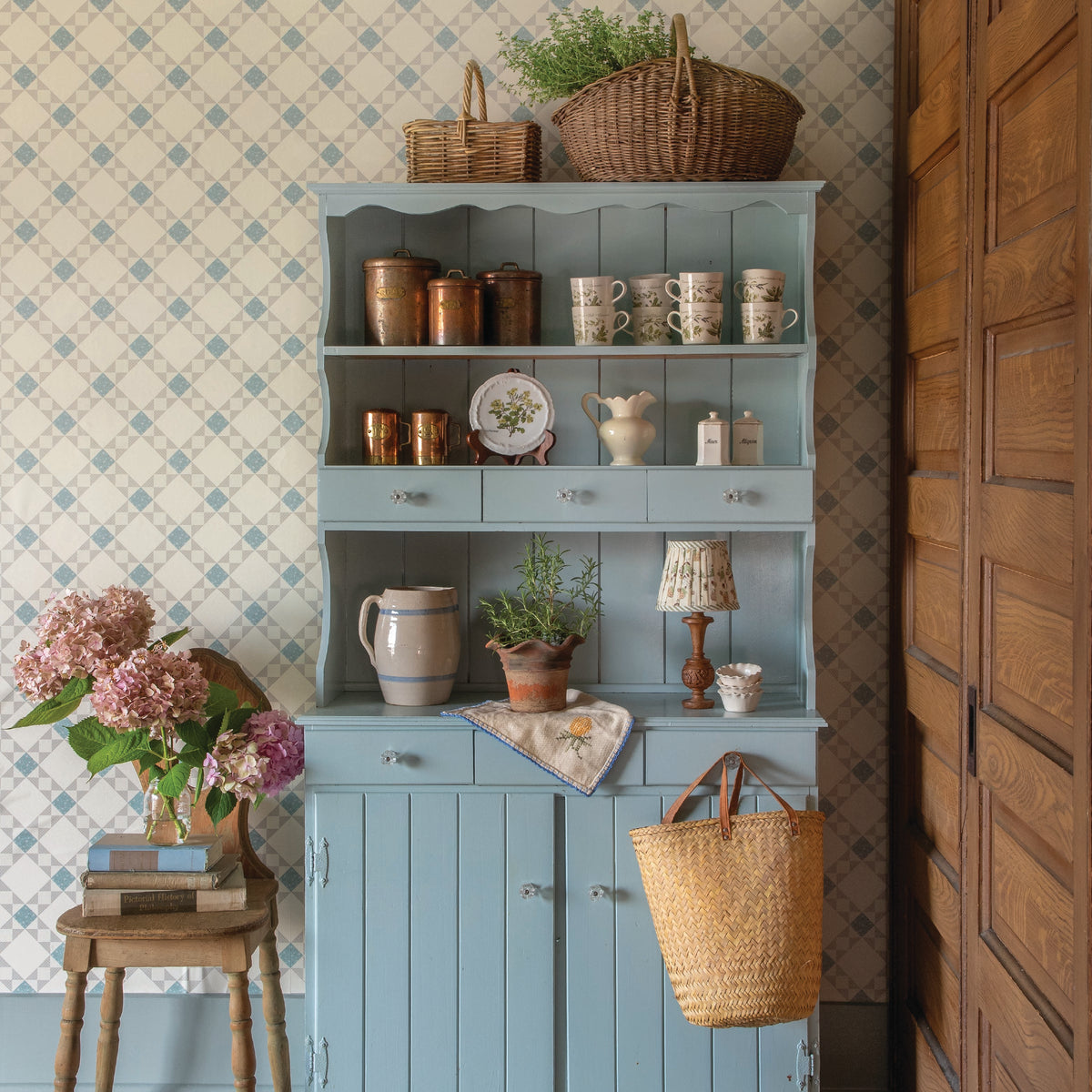 Country Quilt Wallpaper in Tan/Blue