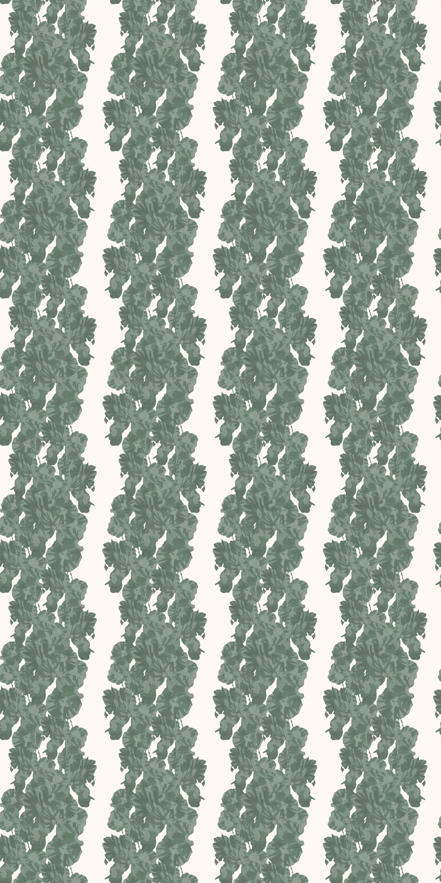 Vine Wallpaper in Ivy