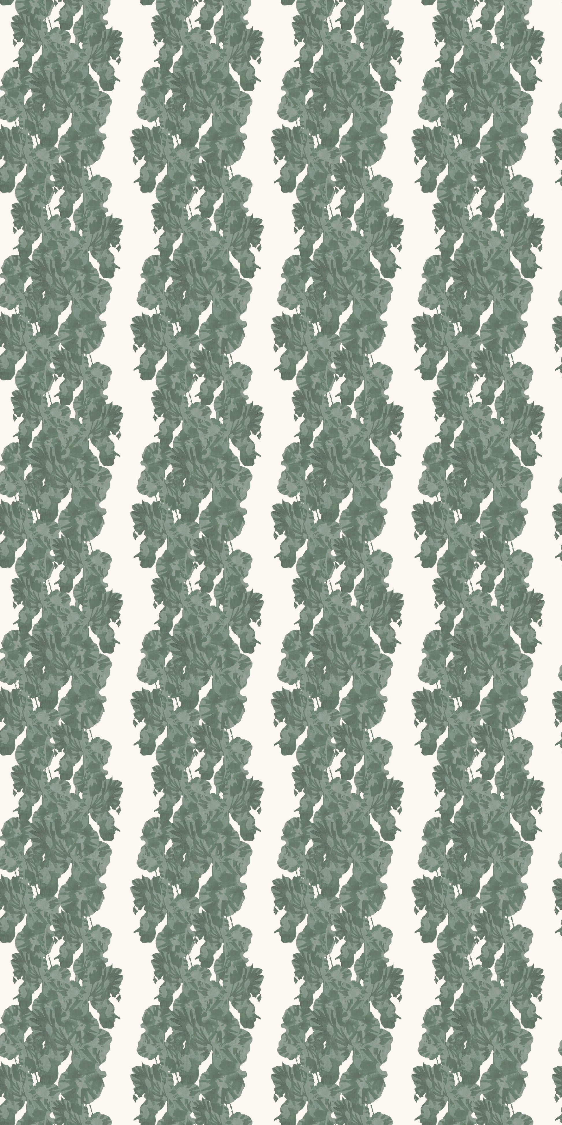 Vine Wallpaper in Ivy