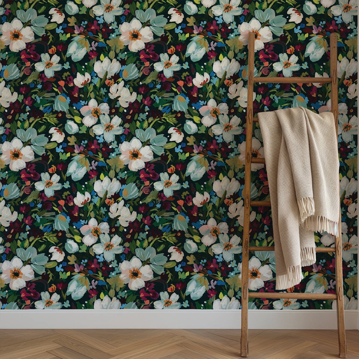Image of Marin Bouquet in Multi wallpaper